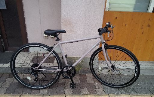 RINSIST[リンシスト]700cシティークロスバイク 6speeds/マットセサミ
