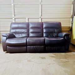 ニトリ ビリーバー 3人掛けソファ 電動リクライニング 革 ブラック