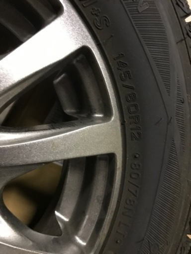 12インチ　スタッドレスタイヤー　145/80R12 ダンロップ