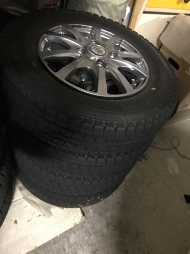 12インチ　スタッドレスタイヤー　145/80R12 ダンロップ