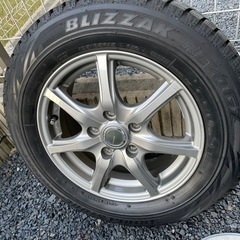 ブリザック　スタッドレスタイヤ　195/65R15