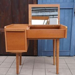 unico(ウニコ)の中でも人気のALBERO(アルベロ)シリーズ ドレッサーです