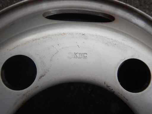 キャンターなどのスタッドレス用に６本セット。１５インチスチールホイール 15×5J 115-8T 6穴