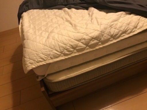 ベッドマット　ベッドフレーム　シングルサイズ