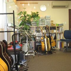 オールジャンル対応ギター教室【金澤ギタースクール】（交野教室） - 交野市