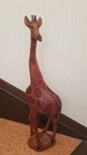 アフリカみやげの木彫りのキリンと花瓶 Toyoda Oji 西焼津のその他の中古あげます 譲ります ジモティーで不用品の処分