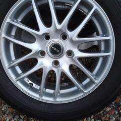 アルミホイル　4本タイヤ付き