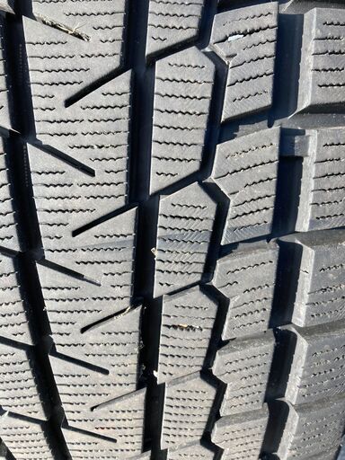 スタッドレスタイヤ ハリアー等 4本