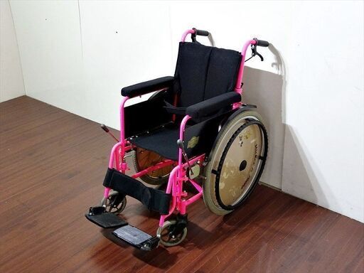 山口)下松市より　子ども用車椅子 ミッキー＆プルートスポークカバー仕様 W38～59×D100×H90cm 座幅38×座高43cm 　BIZHM01H