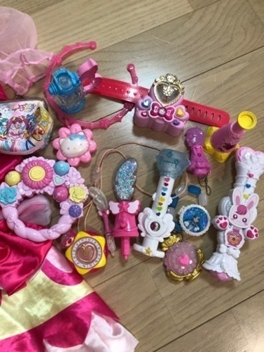 プリキュアセット エプロンドレス 写真5枚目に有り さぁまま 本厚木のおもちゃの中古あげます 譲ります ジモティーで不用品の処分