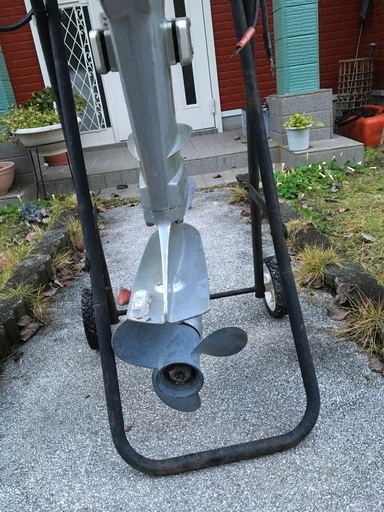 ホンダ船外機BABS 9.9馬力４サイクル、ジャンク品