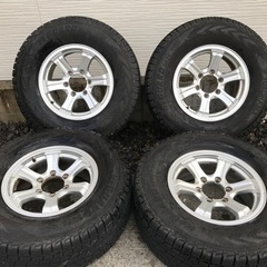 スタッドレスタイヤ　ハイラックスサーフ  ハイエース