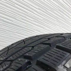 スタッドレスタイヤ　ハイラックスサーフ  ハイエース