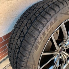 ブリザック　DM-V3 1シーズン使用　8.8mm