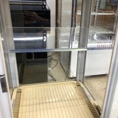 サンヨー 卓上 冷蔵ショーケース ビン冷やし SMR-90