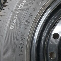 ダンロップ　ハイゼット軽トラ用タイヤ　 ほぼ未使用　145R12 ホイール付き