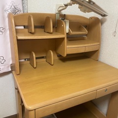 【引き受け先見つかりました⠀】備品付き学習机 お引き取りお願いします。