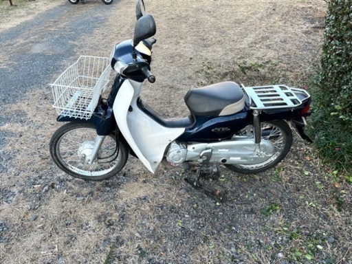 95.  ホンダ　スーパーカブ50  AA04  原付　バイク　50cc   車体