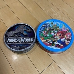 ユニバー　空き缶　JURASSIC WORLD  スーパーマリオ