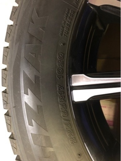 お値引きしました！！225/65R17 スタッドレス　タイヤ　ハリアー