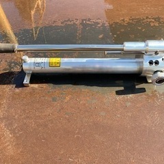 日東造機　アルミハンドポンプ　シリンダー　美品