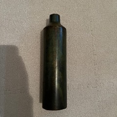鉄製　フラワーベース　花瓶の画像