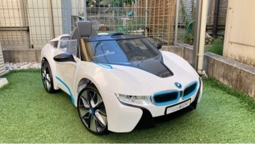 【取引者決定しました】バッテリー新品 乗用玩具 電動車 BMW i8 充電式電動カー