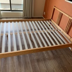 ダブルベッド　ベッドフレーム　IKEA