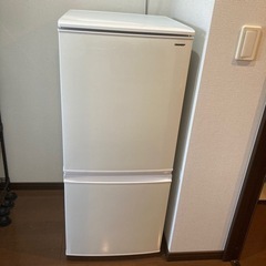 【ネット決済】⭐︎値下げ相談可⭐︎冷凍冷蔵庫137ℓ【SHARP...