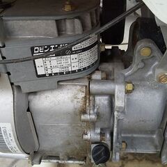 みのる２条歩行田植え機一式すべてです。手動種まき機、専用枠、その他一式