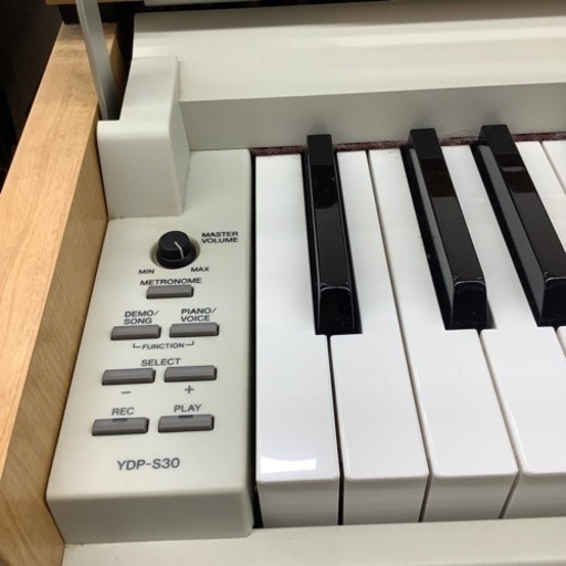 【美品】YAMAHA 電子ピアノ YDP-S30C【無料配送可能】 1ヶ月保証付！YAMAHA(ヤマハ)の電子ピアノ「YDP-S30C」をご紹介！