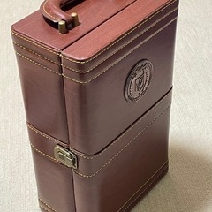 革バッグ入ワインセット
