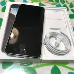 【ネット決済】iPhoneSE(第二世代)　64G 白色 SIM...