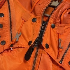 アヴィレックス　ダウンジャケット　MA-1