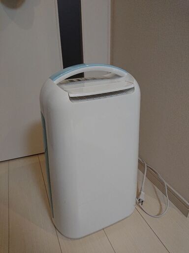 アイリスオオヤマ 衣類乾燥除湿機 IJC-H65 - メルカリ 【中古