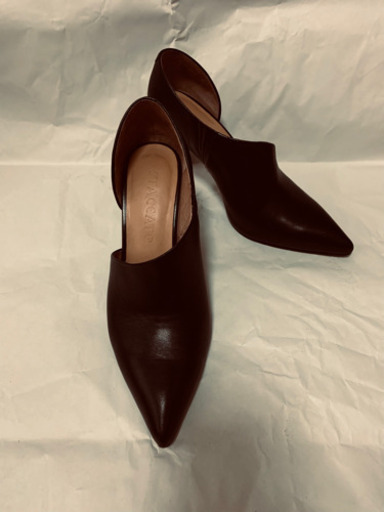 【美品】 ブーティ 本革 サイドカット staccato ブラック 黒