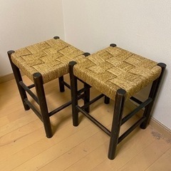 編み縄椅子