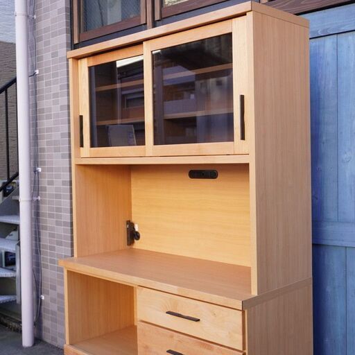 福岡の家具メーカー浅川木工の食器棚　ワールド120オープンボードです。北欧スタイルでナチュラルな印象のカップボードはスライド付でシンプルながら機能性が抜群！キッチンボード/レンジボードBL115