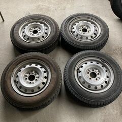 【ネット決済】9番 175/80R15 90Q	スタッドレスタイ...