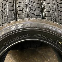BS BLIZZAK VRX 215/60R16 16インチ スタッドレス 4本 バリ溝 クラウンロイヤル ティアナ マークX CX-3等　(MTJ160)クレジットカード QRコード決済可能