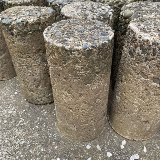 お取引中 花壇用円柱コンクリートブロックと砂利1袋 たまこ 祇園のその他の中古あげます 譲ります ジモティーで不用品の処分
