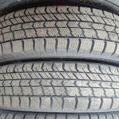 新品スタッドレスタイヤ4本セット！グッドイヤーナビ8