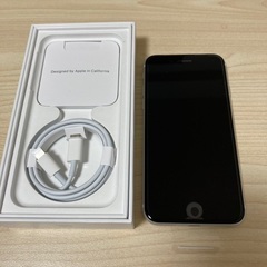 【ネット決済】iPhone SE第二世代　64GB ホワイト　S...