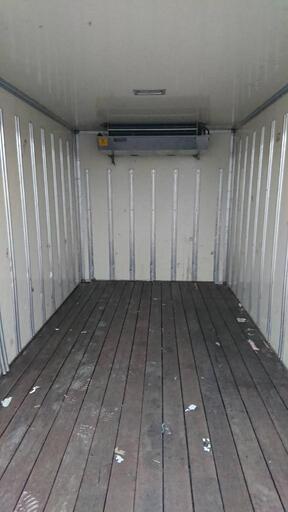 香取市山之辺】No.AM-54 鍵穴付き 保冷コンテナ 床はステンレス 長さ約