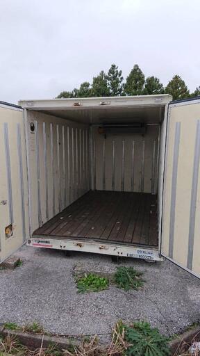 香取市山之辺】No.AM-54 鍵穴付き 保冷コンテナ 床はステンレス 長さ約