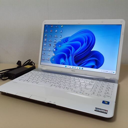 みかんちゃん様　Windows11　☆SSDで快適☆　NEC　LaVie　i5　Wi-Fi  マルチ　15インチ　テンキー付き　➄