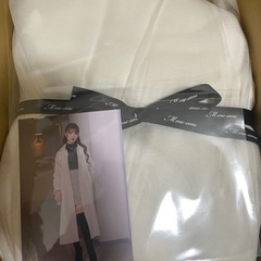 Mme emeのホワイトファーコート