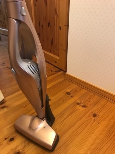 充電式掃除機 1500円