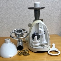 ★★★すすめ★★ Delonghi Pasta Maker & Super Mincer KMG1200Jデロンギ パスタメーカー＆スーパーミンサー KMG1200J 中古です。