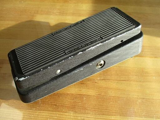 友人に寄贈しました 往年の名器 ワウペダル CRY-BABY トーマスオルガン